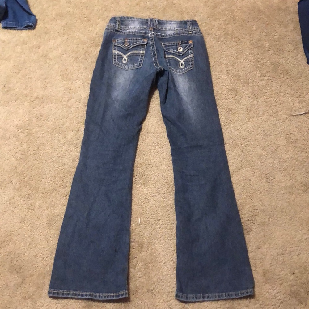 Super flattering jeans! Bring out curves!